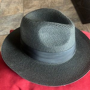 Black Panama hat